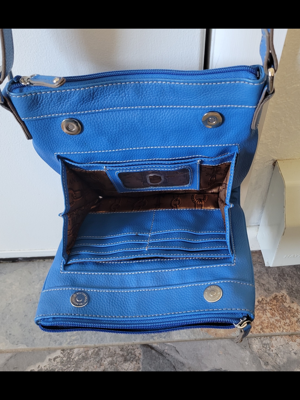 Tignanello Crossbody Leather Bag - Picture 3 of 9